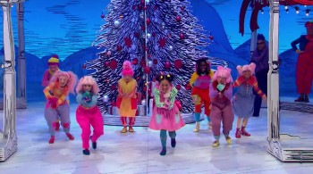 Dr. Seuss' the Grinch Musical (2020) download